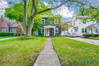 2410 Grantwood Dr, Toledo, OH 43613