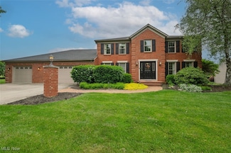 2502 Sheffield St NW, North Canton, OH 44720