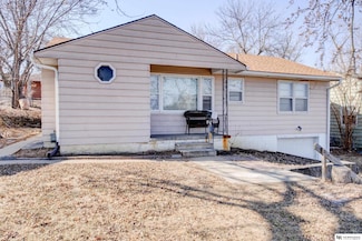 5348 N 44th Ave, Omaha, NE 68111