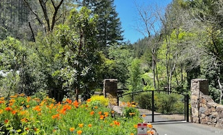 2261 Mark West Springs Rd, Santa Rosa, CA 95404