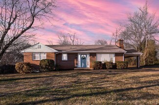 7130 Suncrest Dr, Lynchburg, VA 24502