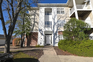 3317 Stratford Ct Unit 3A, Lake Bluff, IL 60044