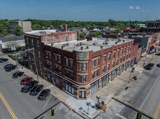 2 N Main St, Winchester, KY 40391