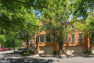 5027 Waple Ln, Alexandria, VA 22304