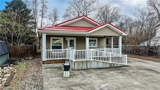 6454 Mears Dr NW, Dover, OH 44622