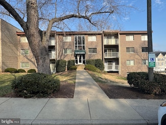 12705 Dara Dr Unit 104, Woodbridge, VA 22192