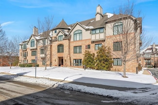 125 E Clinton Place Unit 3A, Saint Louis, MO 63122