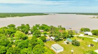 179 Oak St, Nocona, TX 76255