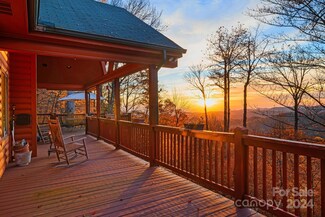 3182 El Miner Dr, Mars Hill, NC 28754