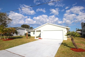 19 Cedarfield Ct, Palm Coast, FL 32137