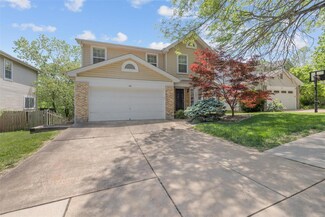 564 Elm Crossing Ct, Ballwin, MO 63021