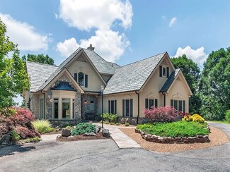 144 Black Oak Dr, Asheville, NC 28804
