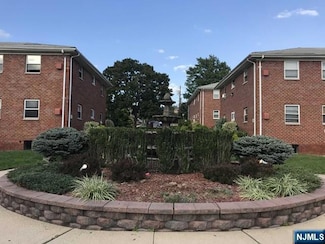 300 E Homestead Ave Unit D6, Palisades Park, NJ 07650