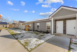 423 W 3rd St Unit 2, Waterford, PA 16441