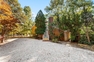 20 Norfolk Dr, East Hampton, NY 11937