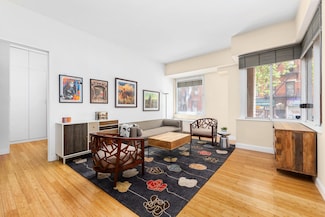 393 W 49th St Unit TH-1, New York, NY 10019