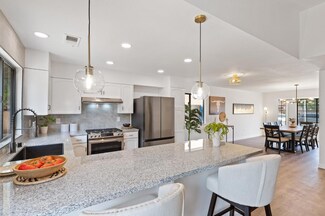 4182 W Robinson Ave, Fresno, CA 93722