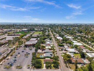 1280 22nd Ave N, Naples, FL 34103
