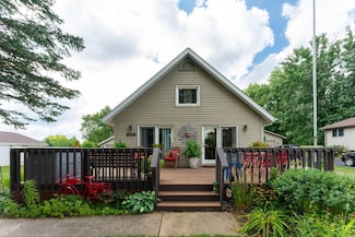 828 Lake Summerset Rd, Davis, IL 61019