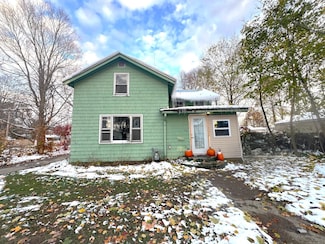 511 Maple St, Three Rivers, MI 49093