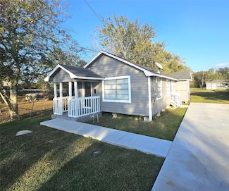 2919 Letulle Ave, Bay City, TX 77414