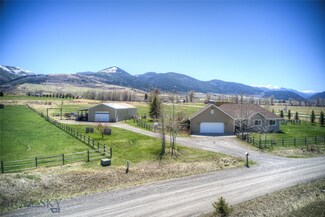 575 Moose Crossing Rd, Gallatin Gateway, MT 59730