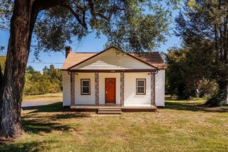 1758 Mt Torrey Rd, Lyndhurst, VA 22952