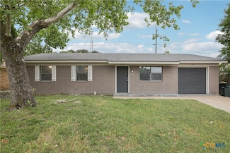 712 N 19th St, Copperas Cove, TX 76522