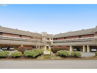 5150 S Landing Dr Unit 104B2, Portland, OR 97239
