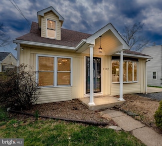 1112 Lakeview Dr, Lansdale, PA 19446