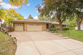 1896 13th St NW, New Brighton, MN 55112