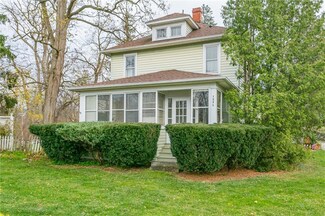 7886 Martin Rd, Honeoye Falls, NY 14472