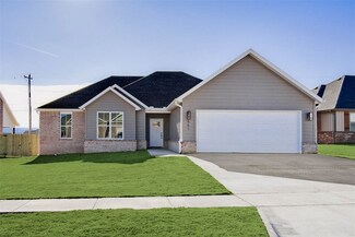 851 Pinnacle St, Prairie Grove, AR 72753