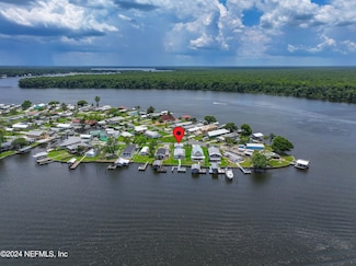 199 Sportsman Dr, Welaka, FL 32193