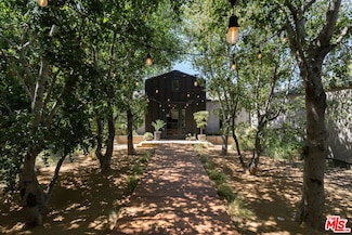 226 S Rimpau Blvd, Los Angeles, CA 90004