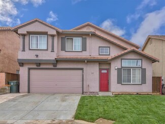 1331 Rhode Island St, Salinas, CA 93905