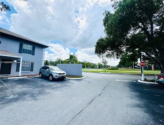 5238 Sunridge Palms Dr, Tampa, FL 33617