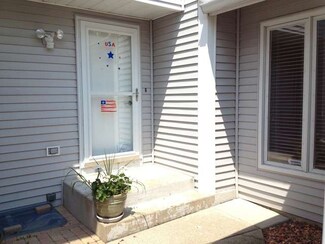 522 Hummingbird Ln Unit 25, Deerfield, IL 60015