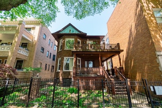 1214 W Granville Ave Unit 2, Chicago, IL 60660