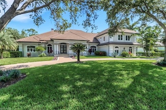 4323 Silver Fox Dr, Naples, FL 34119