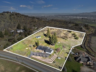 4500 Pioneer Rd, Medford, OR 97501