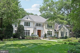 12 Cove Rd, Moorestown, NJ 08057