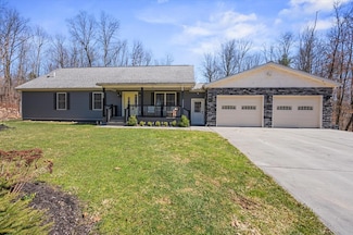109 Deer Run Dr, Leeper, PA 16233