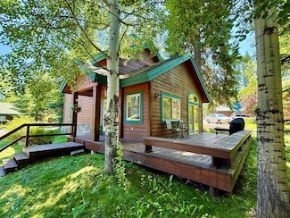 919 Cottage Ct, McCall, ID 83638