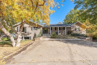 147 S Shore Dr, Amarillo, TX 79118