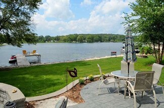 9750 271st Ave, Trevor, WI 53179