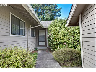 11425 SE Market St, Portland, OR 97216