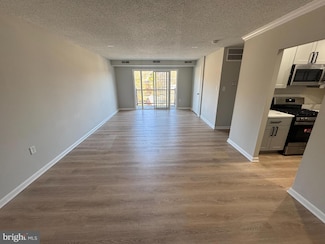 3801 Swann Rd Unit 303, Suitland, MD 20746