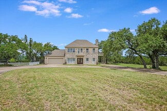 300 Greystone Rd, Dripping Springs, TX 78620