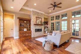 10053 W Tributary Ln, Garden City, ID 83714